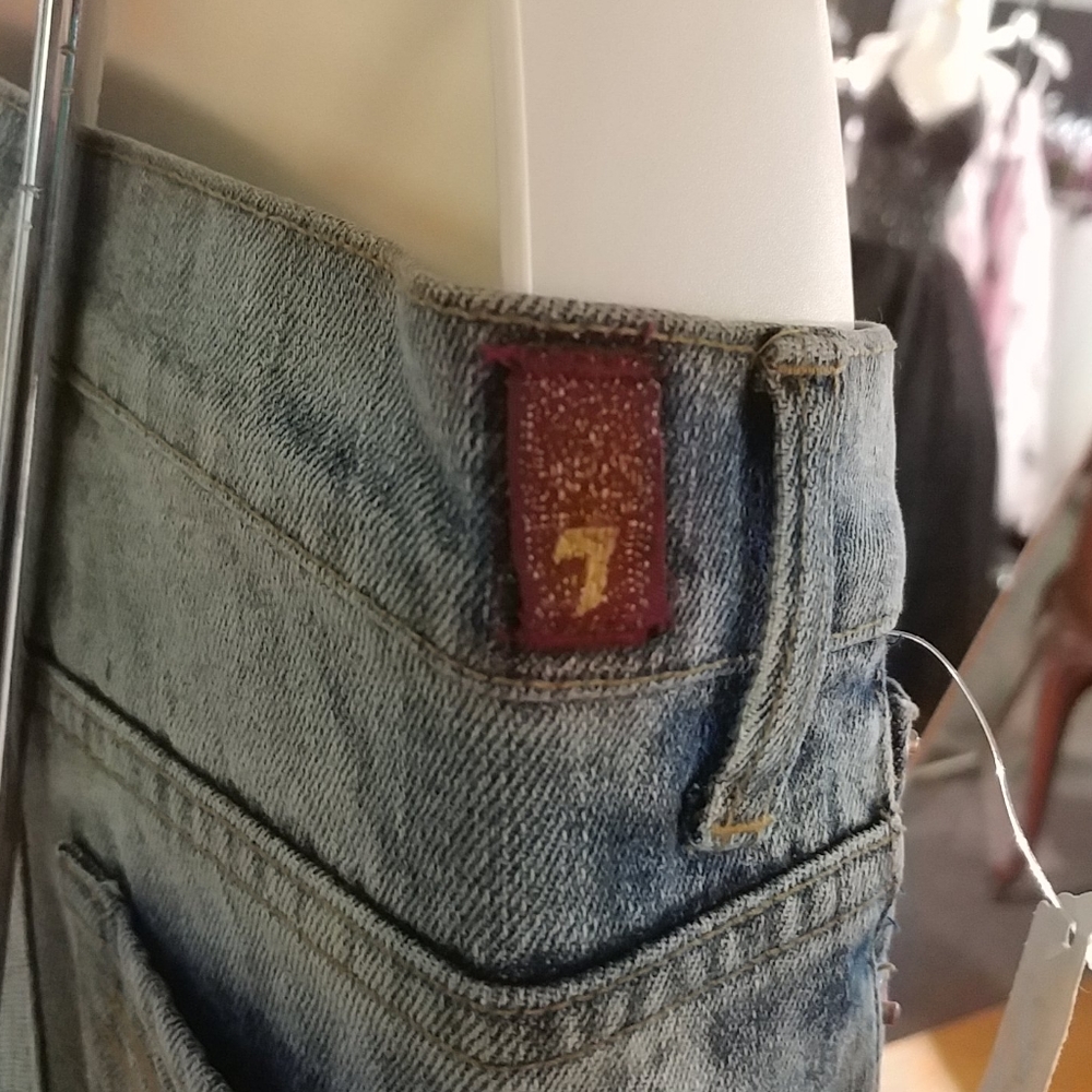 7 For All Mankind Low-Rise Jeans - Picture 5 of 8
